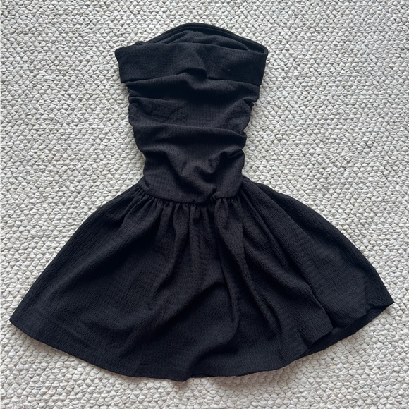 BLACK LITTLE DRESS - Picture 2 of 2